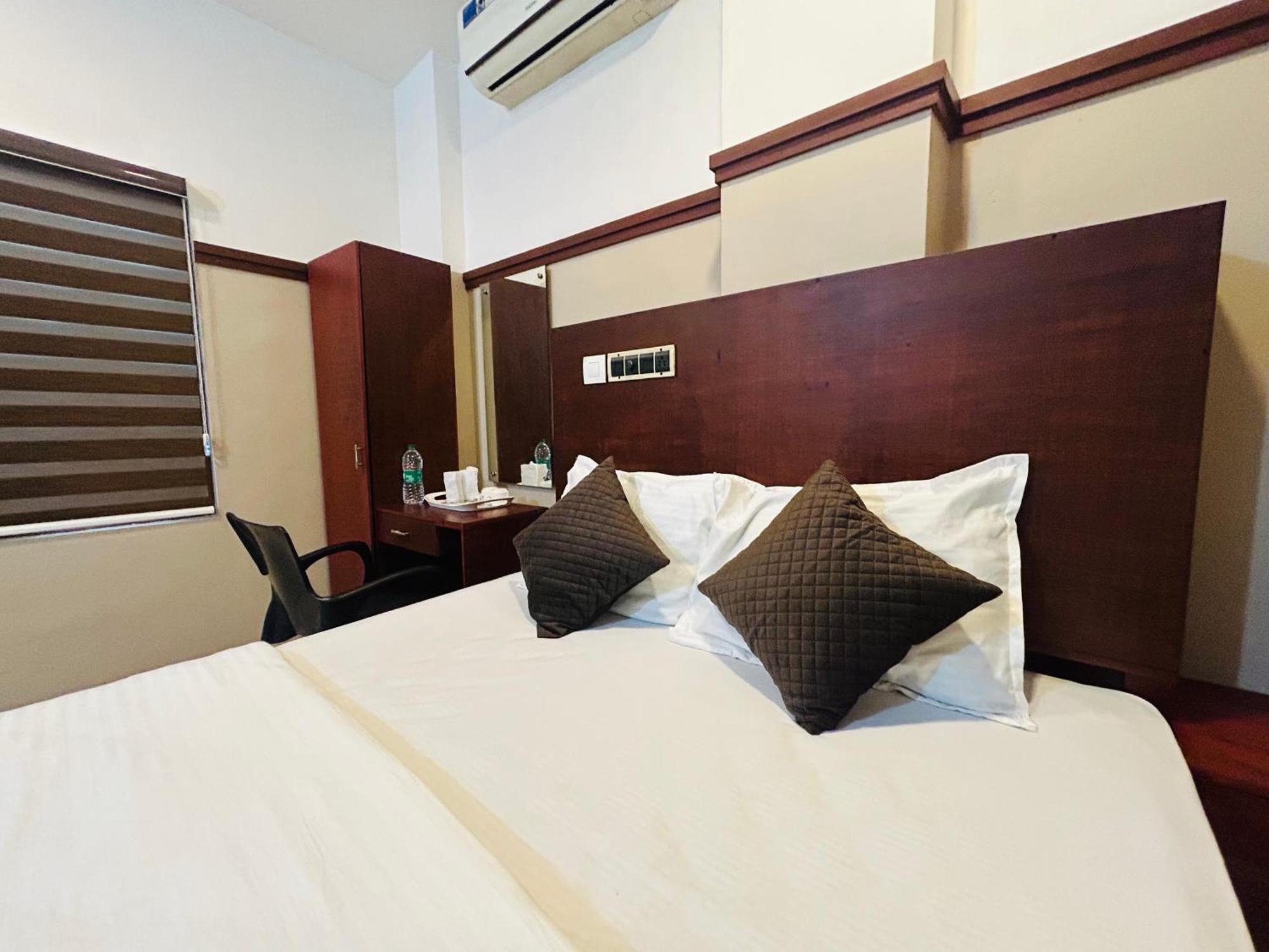 Rio Rooms Medical College Kozhikode Ngoại thất bức ảnh